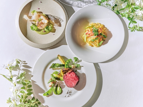 九州の食材の魅力を存分に生かした”自然派イタリアン”をご提供するカノビアーノ福岡では、味や見た目の美しさはもちろん、香りや食感、音にまでこだわった、五感に響く一皿をお約束します。