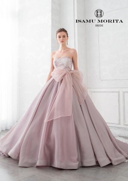 エレガントな柄のレースを使用したカラードレス