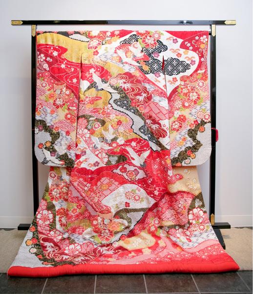 愛らしさと上品な印象のカラーが素敵な打掛